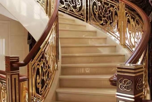 你知道别墅里流行的铜楼梯扶手吗？